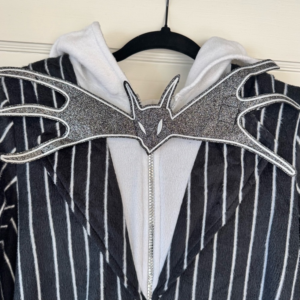 Disney Jack Skellington Onesie Jumpsuit Costume Pajamas Nightmare Christmas - Picture 3 of 11